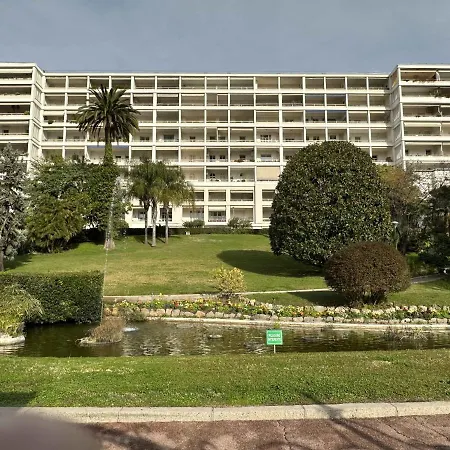 Situe Dans La Gallia Historique