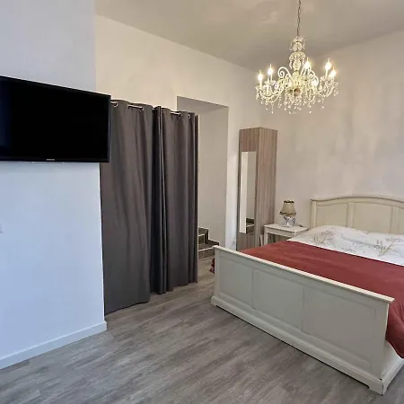 Situe Dans La Gallia Historique Appartement *
